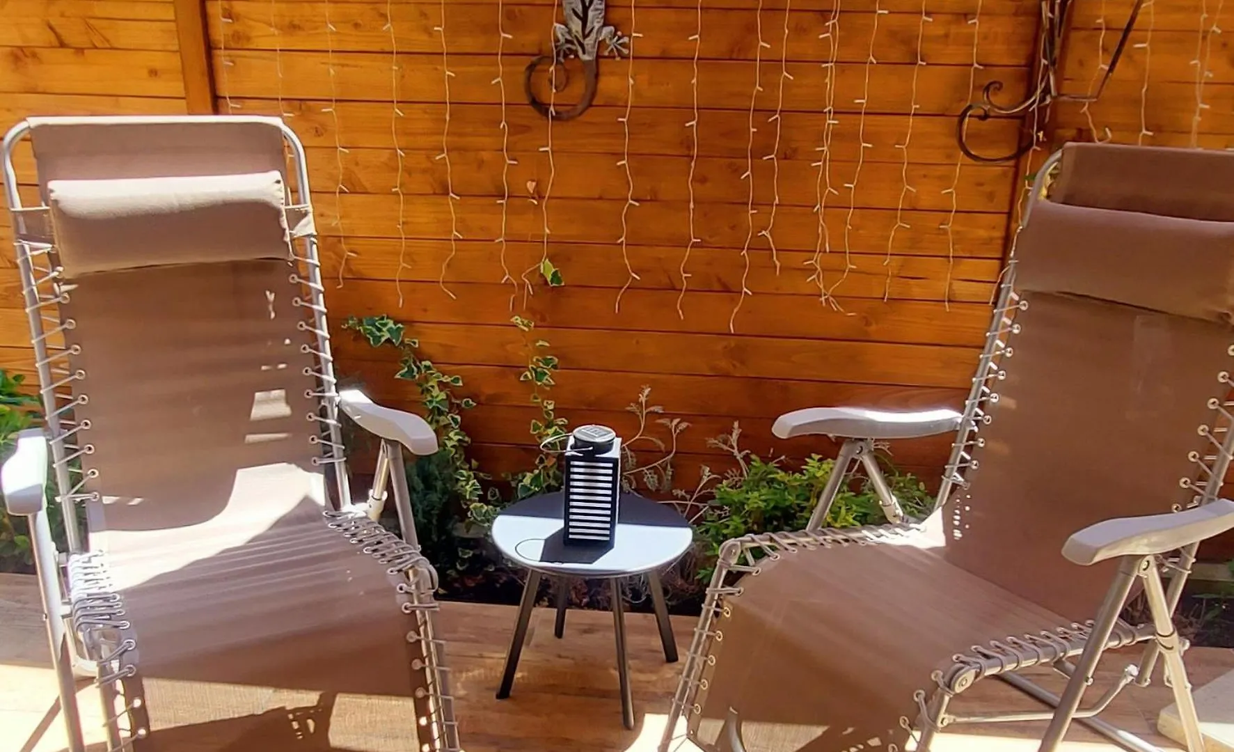 Spacieuse Dependance Duplex 50 M2 Classe 3 Etoiles Sans Vis-A-Vis Greoux-les-Bains Apartment