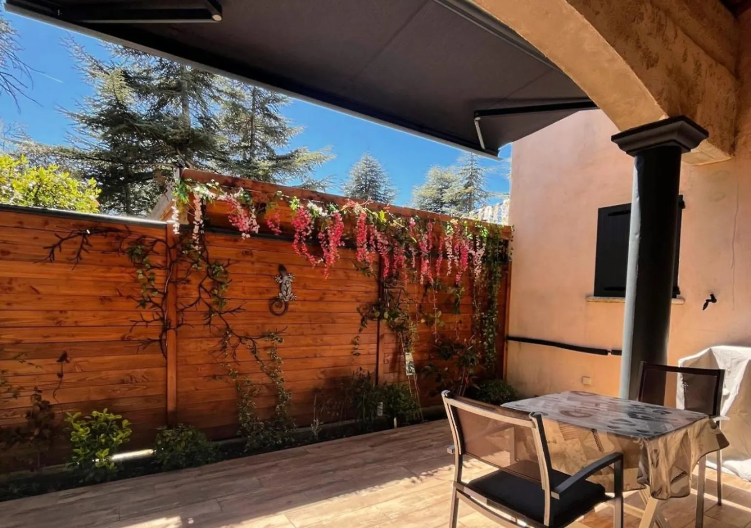 Spacieuse Dependance Duplex 50 M2 Classe 3 Etoiles Sans Vis-A-Vis Greoux-les-Bains 0*,