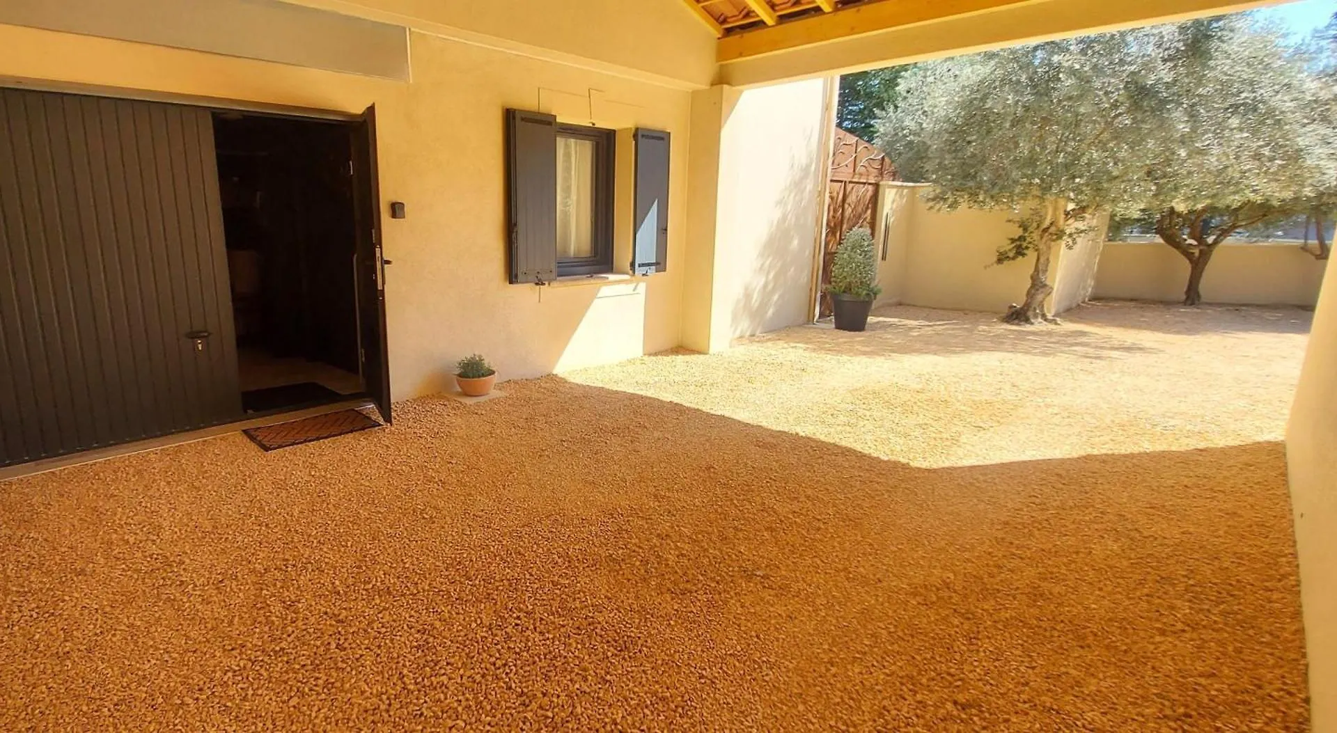 Apartment Spacieuse Dependance Duplex 50 M2 Classe 3 Etoiles Sans Vis-A-Vis Greoux-les-Bains